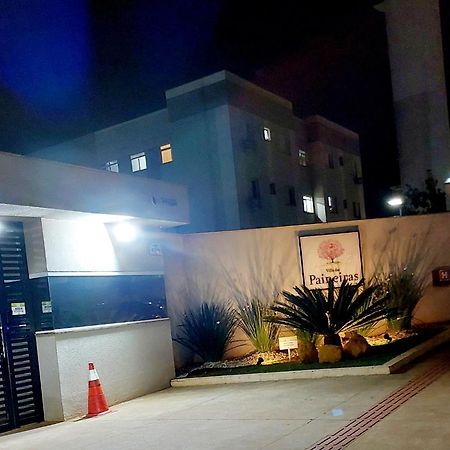 Apartamento Prox A Saul Elkind Com Estacionamento Lejlighed Londrina Eksteriør billede